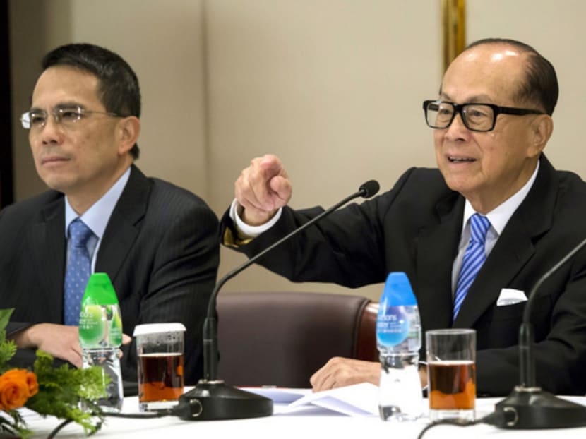 Mr Li Ka-shing’s business moves suggest he is pessimistic about China’s economic growth, which has slowed to its weakest pace in 25 years. Photo: Reuters