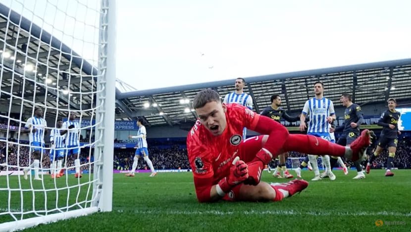 Liverpool, Arsenal both win as Forest thrashed by Bournemouth