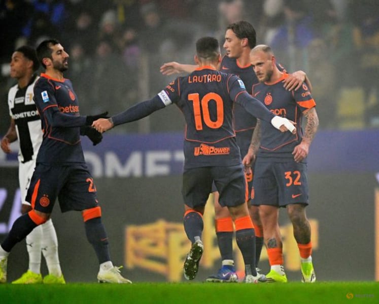 Inter move clear at the top with 2-0 win at Parma
