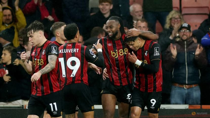 Semenyo and Kluivert stunners send Bournemouth second