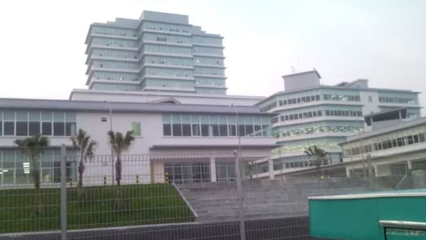 Jabatan Imigresen Johor sediakan khemah, baiki sistem urus kesesakan Jabatan Imigresen Johor sediakan khemah, baiki sistem urus kesesakan