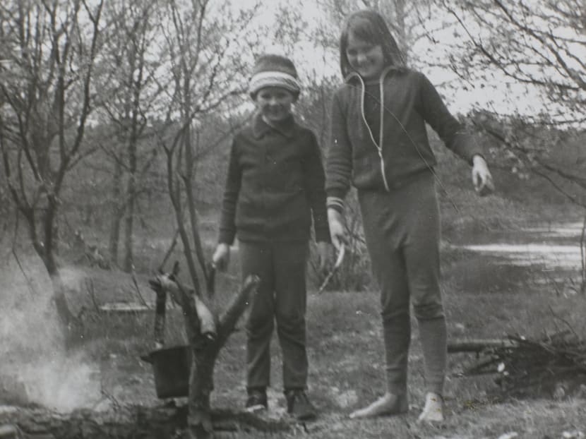 Gallery: Former Chernobyl residents take a bittersweet visit home