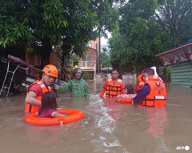 Typhoon leaves at least seven people dead and thousands displaced in the Philippines