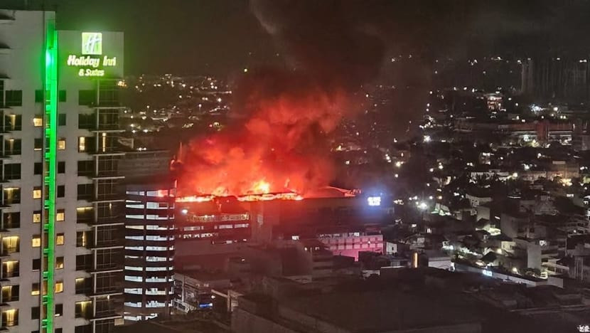 Tragedi kebakaran Glodok Plaza: Jenazah 8 korban sulit diidentifikasi, apa penyebabnya? Tragedi kebakaran Glodok Plaza: Jenazah 8 korban sulit diidentifikasi, apa penyebabnya?