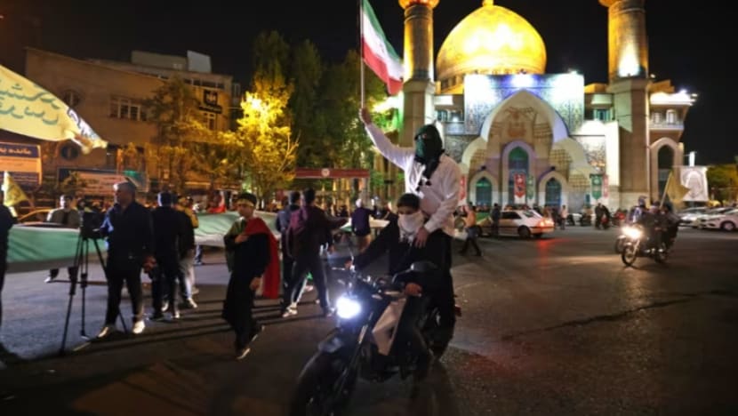 MFA nasihati rakyat SG tunda perjalanan ke Iran MFA nasihati rakyat SG tunda perjalanan ke Iran