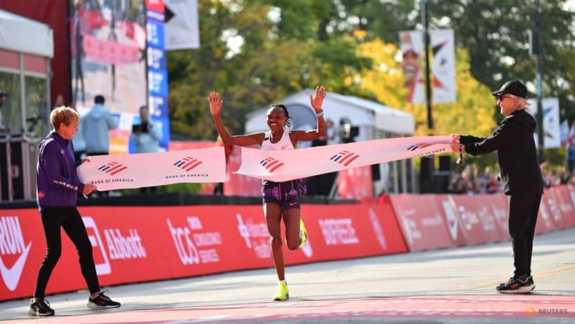 Kenya's Chepngetich smashes women's marathon world record Kenya's Chepngetich smashes women's marathon world record