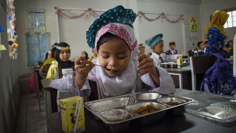 Program makanan percuma Indonesia ditetapkan 10,000 rupiah setiap bahagian: Prabowo Program makanan percuma Indonesia ditetapkan 10,000 rupiah setiap bahagian: Prabowo