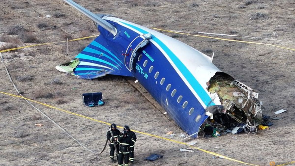 Kremlin declines to accept responsibility for Azerbaijan plane crash