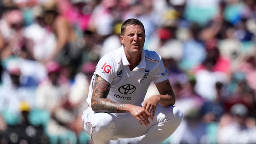 England drop Carse after investigation into club incident