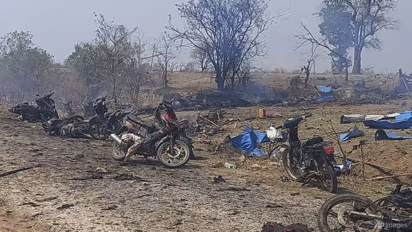 Myanmar berkeras 'memang wajar' lancar serangan udara maut meski dikecam masyarakat dunia Myanmar berkeras 'memang wajar' lancar serangan udara maut meski dikecam masyarakat dunia
