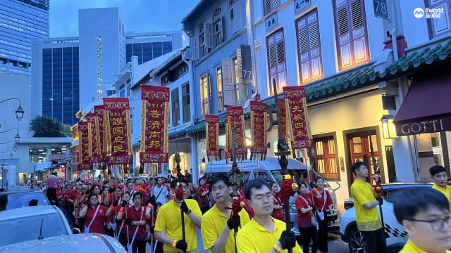 天福宫庆妈祖诞  首次全女性队伍扛轿