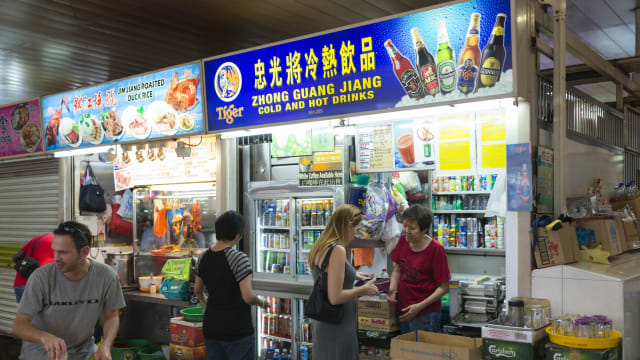 明年起 摊主可聘请长期探访证持有人当助手