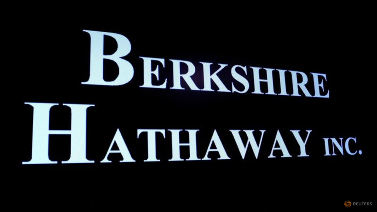 Berkshire raises stakes in five Japanese trading houses to near 10% - CNA