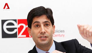 Trump picks Kevin Warsh to lead  Federal Reserve and succeed Powell 