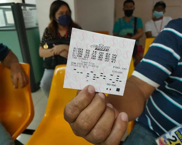 Commentary: How likely is it for 433 people to win Philippine lottery jackpot?