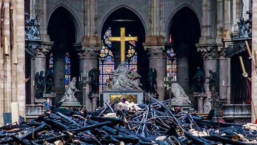 Derma berterusan untuk Notre-Dame dipalit kontroversi Derma berterusan untuk Notre-Dame dipalit kontroversi
