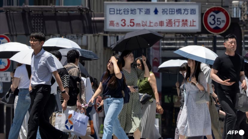 Japan braces for more quakes, authorities dismiss doomsday hype Japan braces for more quakes, authorities dismiss doomsday hype