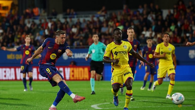 Torres double helps Barcelona cruise to 3-0 victory over Getafe