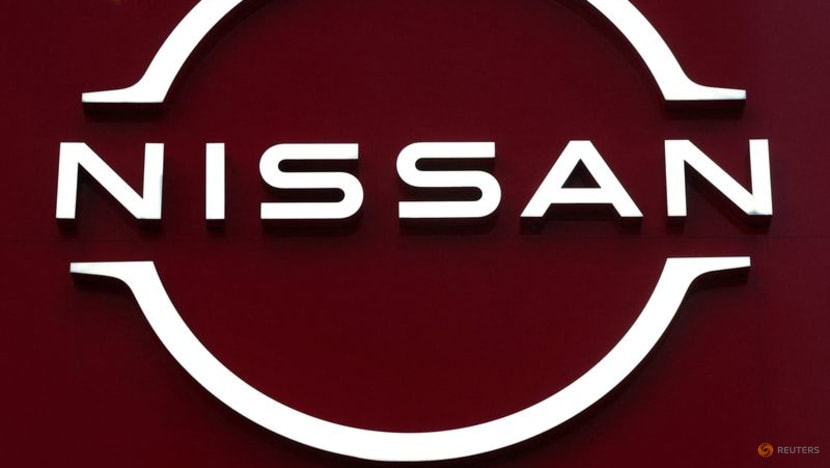 Nissan shares fall 6.5% after Mercedes-Benz's proposed $346 million sale