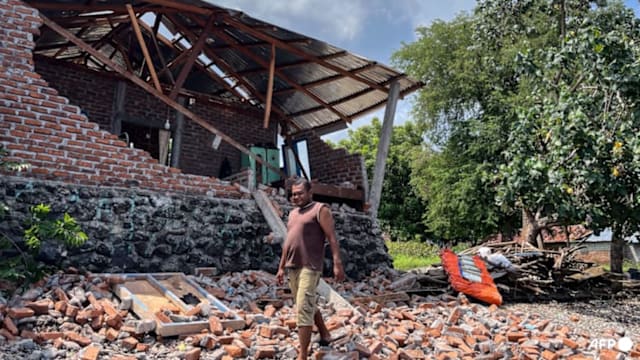 印尼东部4.9级浅层地震 至少20人伤