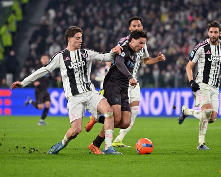 Juventus earn commanding win over injury-hit Napoli to close in on top four