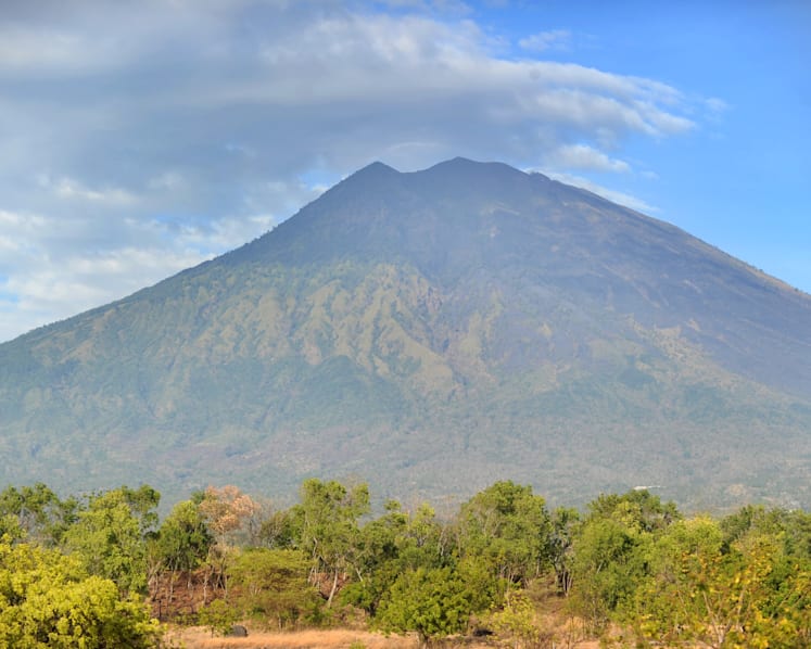 With volcano alert at highest level, Singaporeans urged to defer travel to affected areas in Bali