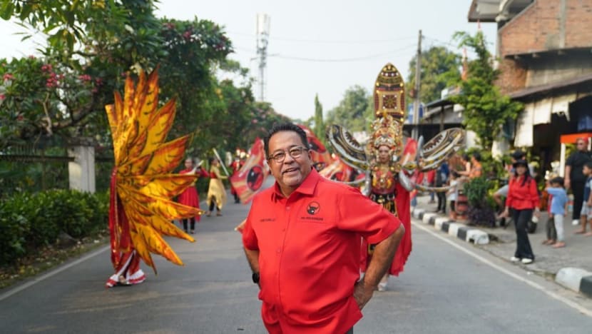 Blusukan ke Lebak Bulus, Cawagub Rano Karno ditanya “Berani bayar berapa?”
