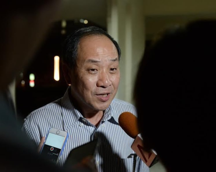 Low to stay in Aljunied, defends stance on multi-party fights