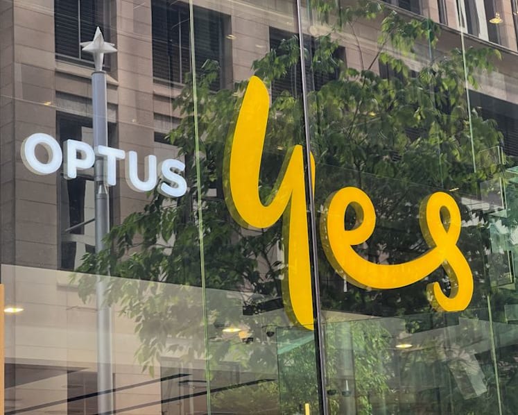 Optus parent company Singtel apologises for emergency call outage linked to four deaths in Australia