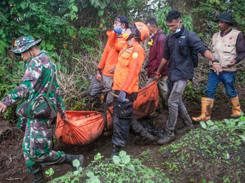Rescuers evacuate one of the victims who died on Mount Marapi when it erupted on Dec 3, in Agam, West Sumatra province, on Dec 5, 2023. Rescuers evacuate one of the victims who died on Mount Marapi when it erupted on Dec 3, in Agam, West Sumatra province, on Dec 5, 2023.