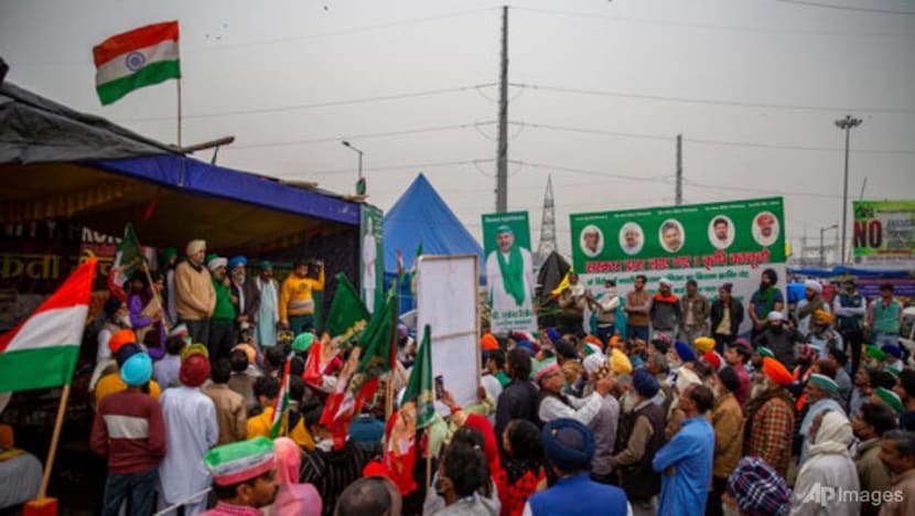 Indian farmers to continue highway protests after talks fail
