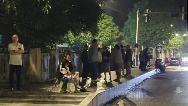 中国四川发生5.5级地震 13人受轻微伤