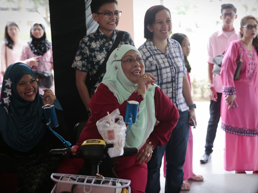 Aishah’s big day touches S’pore hearts
