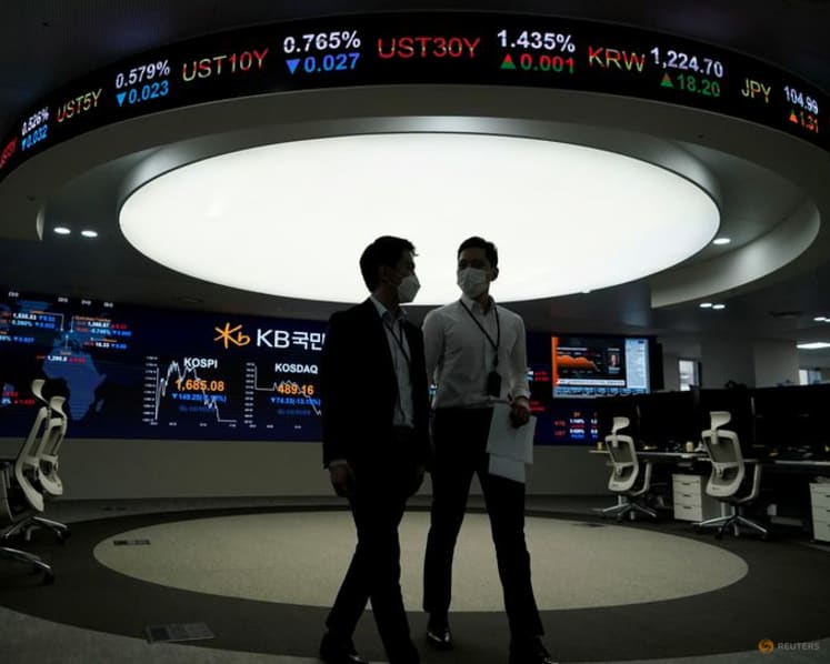 HSBC drops 'overweight' call on EM equities on AI spending fears