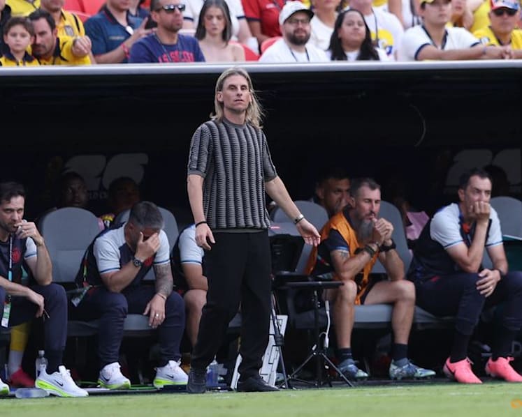 Ecuador coach says World Cup hopes 'not over yet' after shock Curacao draw