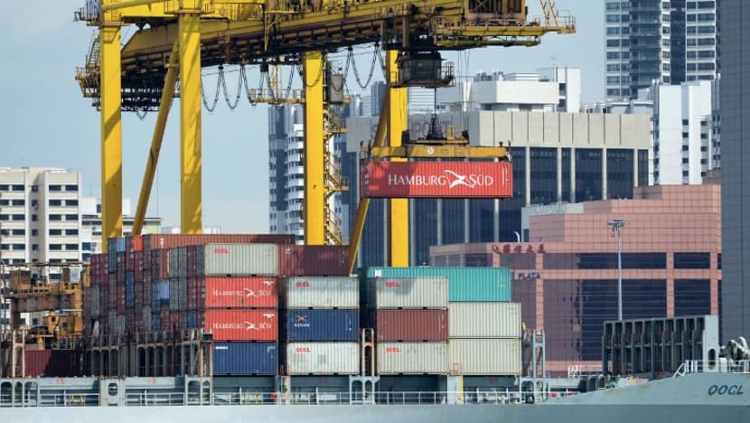 S’pore lowers GDP forecast on global uncertainties