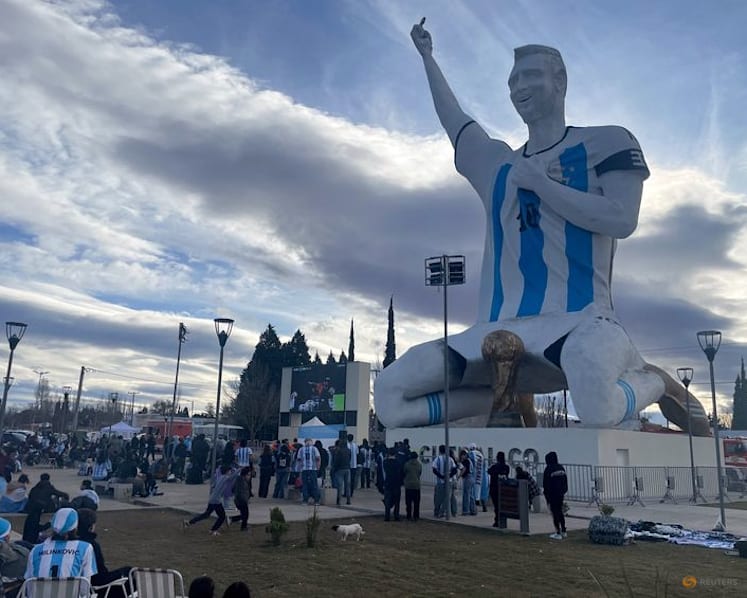 In a Patagonia town with an 85-foot Messi statue, Argentines celebrate reaching World Cup final