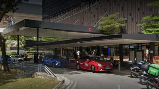 驾德士撞摩托车并导致男子死亡 70岁司机判坐牢禁开车