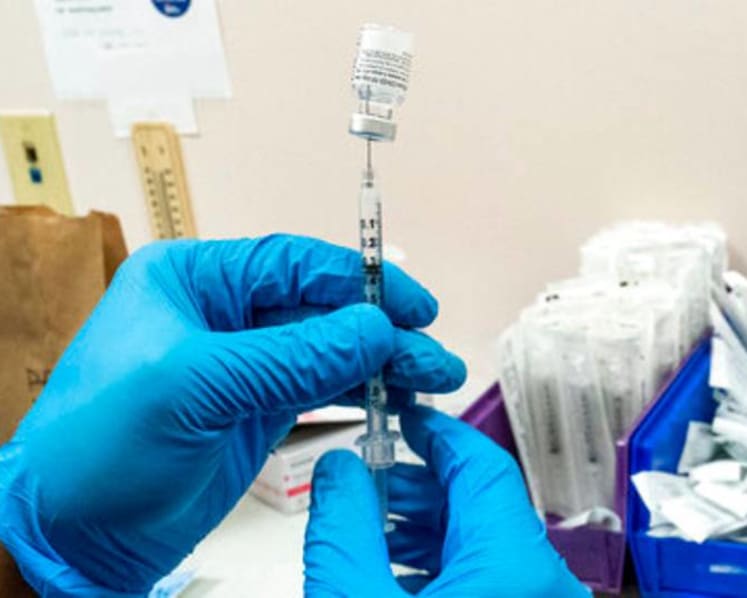 In boost for COVID-19 battle, Pfizer vaccine found 94% effective in real world