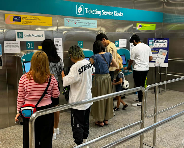 Students able to convert concessions cards to SimplyGo from Sep 7