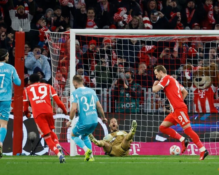 Bayern open six-point lead with five-goal thrashing of Hoffenheim