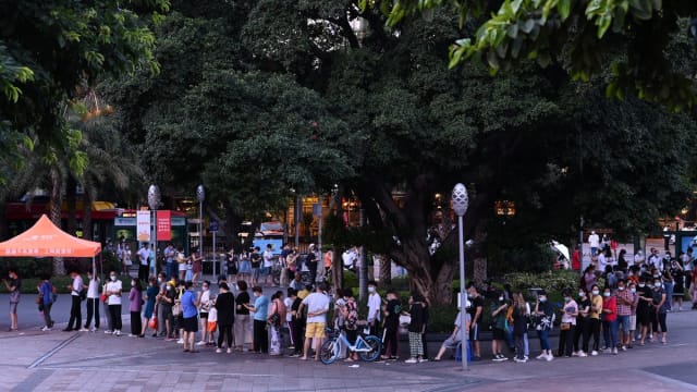 广州白云区疫情严峻 即日起封控五天