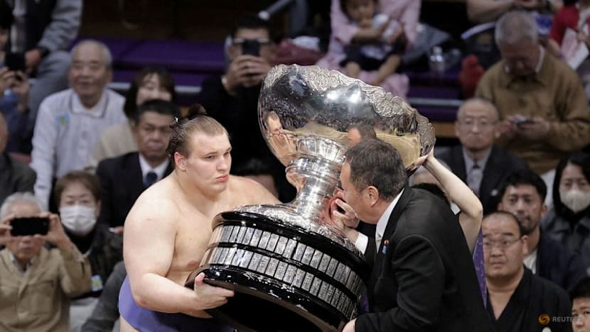 Sumo-Sake and sea bream: Ukrainian wrestler Aonishiki savours first title