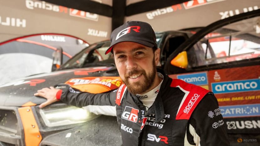 Rallying-Lategan's lead cut to 21 seconds as book error causes chaos