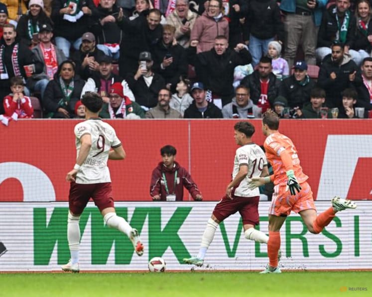 Augsburg score after eight seconds, fastest goal in Bundesliga history