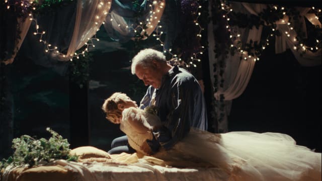 新片上映：Ghostlight