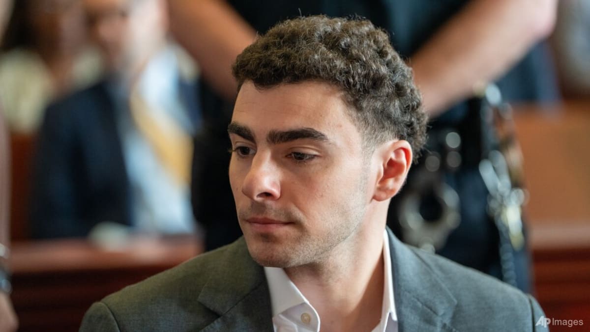 Luigi Mangione, accused insurance CEO killer, due in court amid plea deal reports