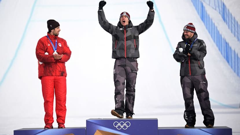 Snowboard-Austria's Haemmerle takes back-to-back golds in men's cross