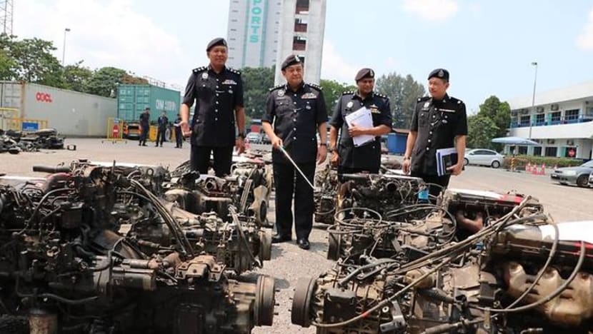 Sindiket curi lori, jual komponen ditahan polis M'sia Sindiket curi lori, jual komponen ditahan polis M'sia