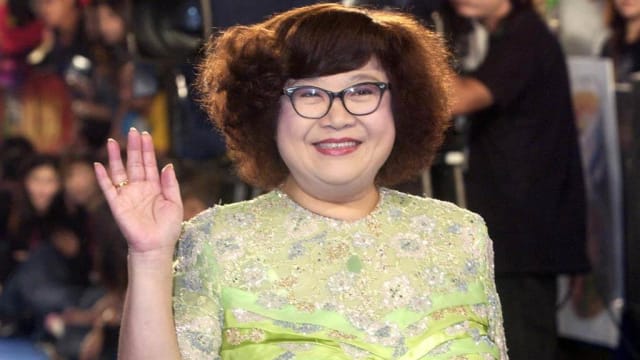 重温沈殿霞访问，爽朗笑声让人怀念　她曾预言爱女郑欣宜将…… 